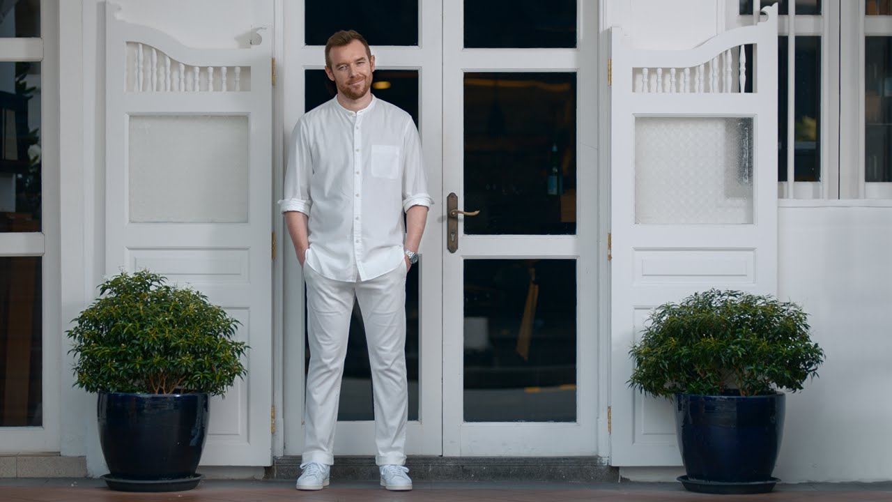 UNIQLO | YOUR STAGE. NOW LIVE. – ANDREW WALSH