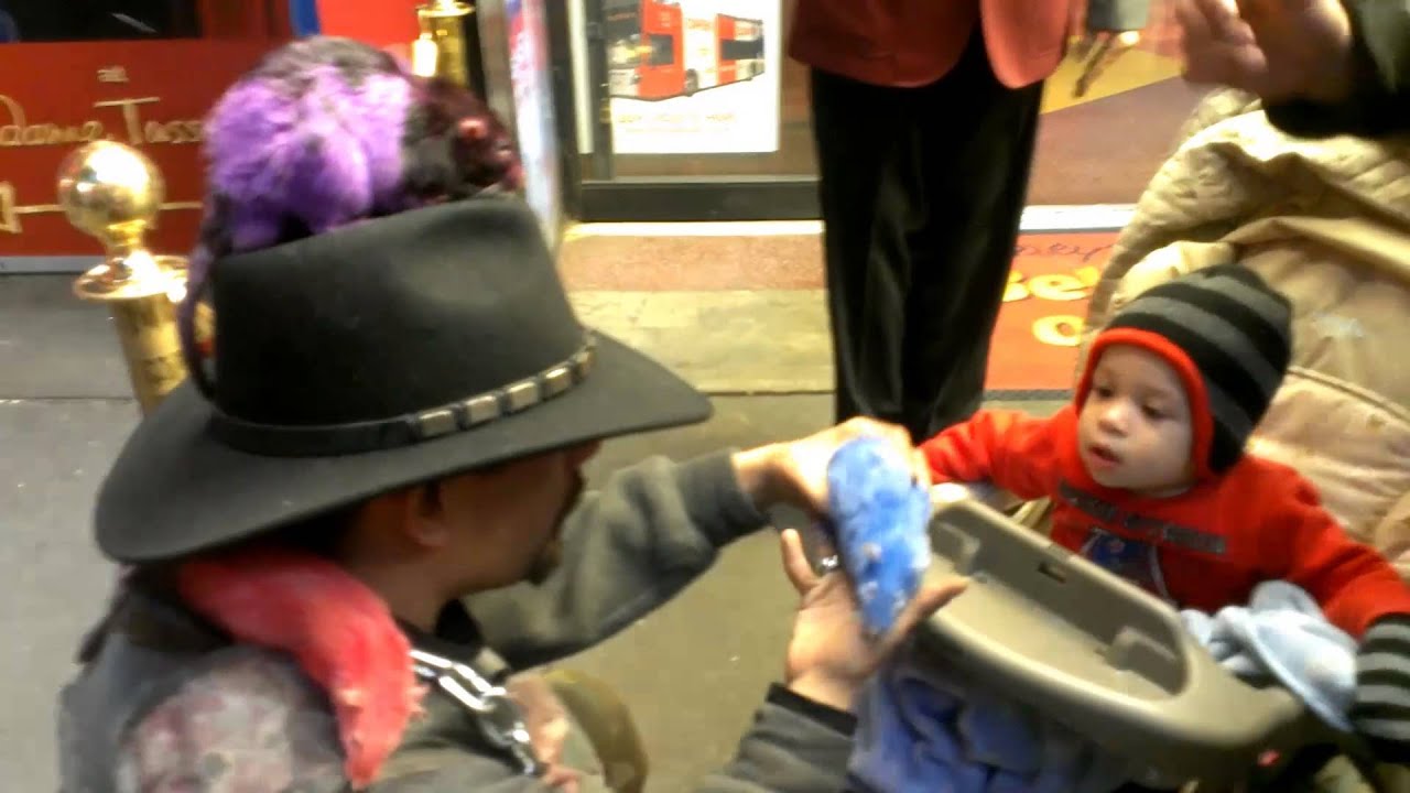 Time Square Rats Baby meets giant rats in Times Square, New York - YouTube