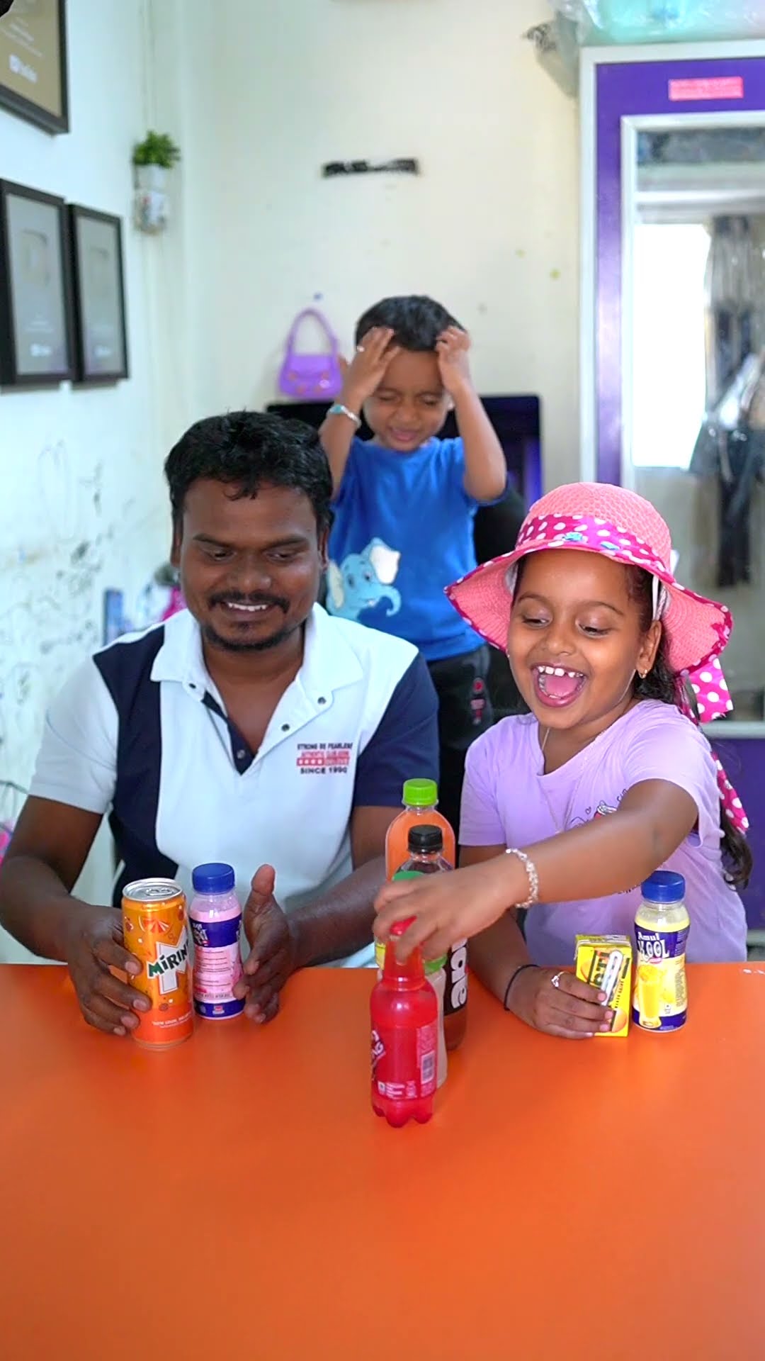 Lala la la he he ??? #shorts #funnyshorts #funnyvideos
