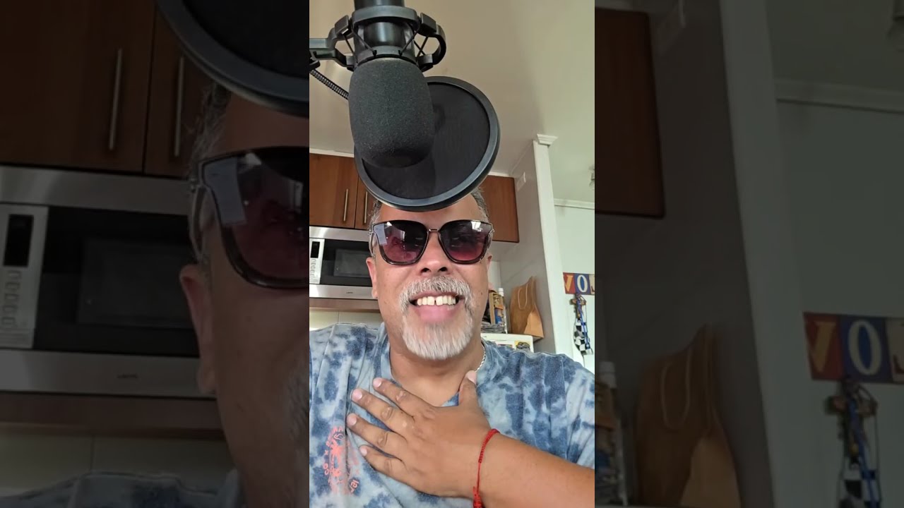 ¡FARANDULAGAY GAY está emitiendo en directo!