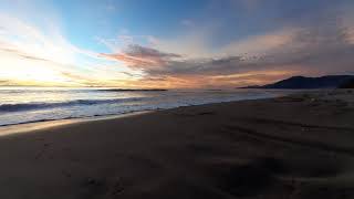 pantai sore hari (suasana senja di pantai) sunset