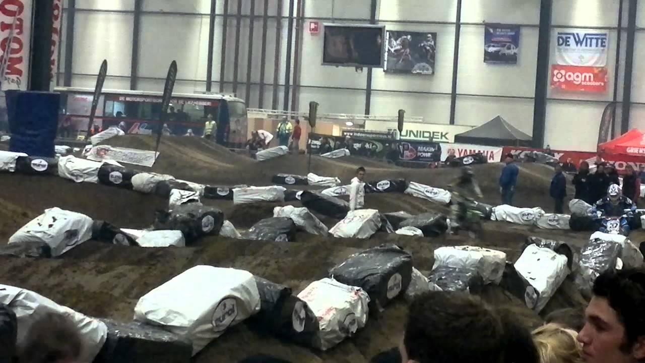 Pietje Xhofleer op de pitt bike