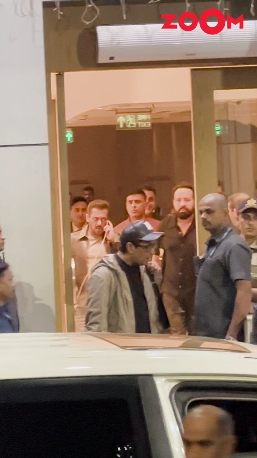 Salman Khan’s ANGRY phone call moment caught on camera at Kalina Airport!? #salmankhan #shorts