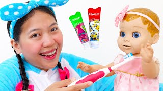 Brush Your Teeth Song with Mommy and Baby