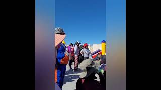 El Payaso Peluquita haciendo jugar y bailar a más de 100 niños de la Puna Jujeña. Rinconadillas-Arg.