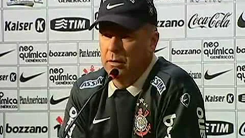 Em qual time o Mano Menezes está?
