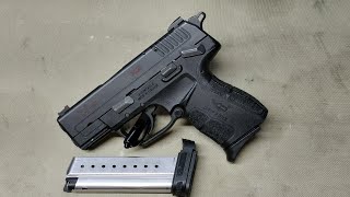 Springfield xde, 9mm new, used gun let's take a look at it.