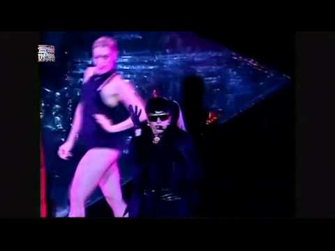 【壹級娛樂】20110704-卡卡乳頭搞花樣 封箱胸貼沒在怕
