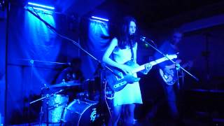 Video thumbnail of "Wolf Alice - She"