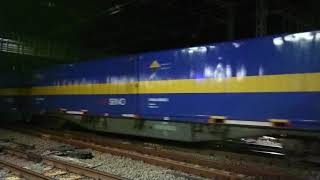 【EF66 100番台】【カンガルーライナーSS60】EF66-105牽引 貨物列車 2058レ 2020年2月4日 花月園前踏切