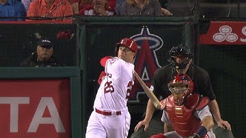 STL@LAA: Nava blasts a solo shot to right-center