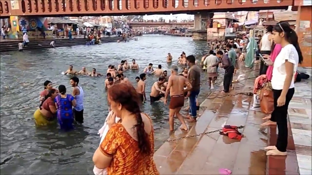 Bath In Ganga Har Ki Pauri Haridwar Youtube