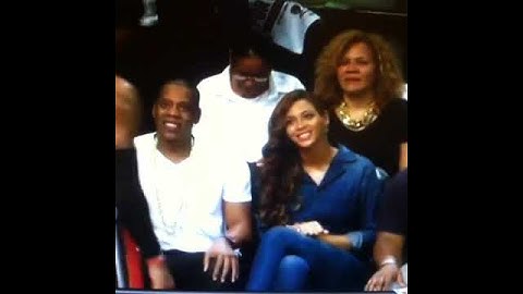 VINE Hilarious Video of Beyonce staring down LeBron James