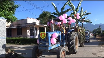Đám cưới đẹp nhất - rước dâu bằng máy cày [Video full hd]