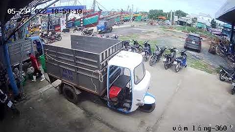 Bến Khôi My - Vàm Láng cào ngày sông cầu ghe vào mỗi ngày cá tôm hải sản tươi sống, giá rẻ bất ngờ