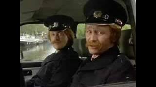 Download lagu Police in Amsterdam - Harry Enfield and Chums - BBC comedy