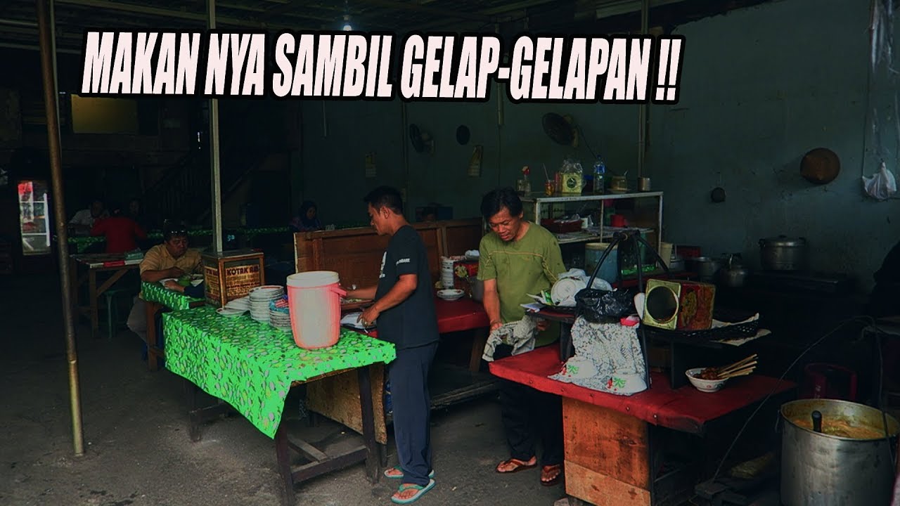 TEMPAT MAKAN ENAK TERSEMBUNYI DI JAKARTA !! UDAH 74 TAHUN !! 