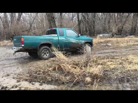 nissan-hardbody-testing-4x4