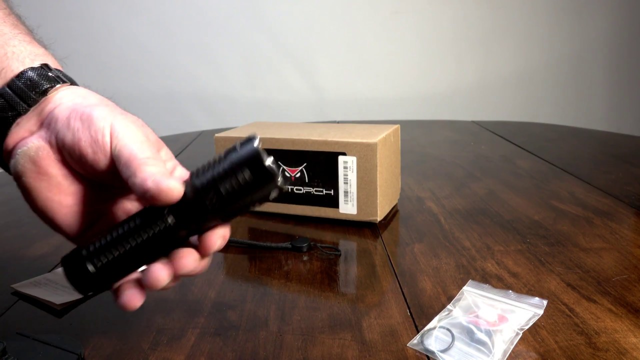 Thrower Flashlight by Amutorch