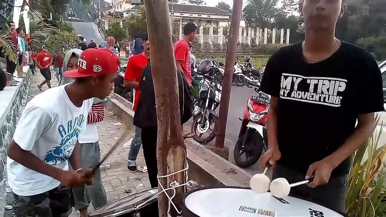 Gambar Yel Yel Olahraga - YouTube