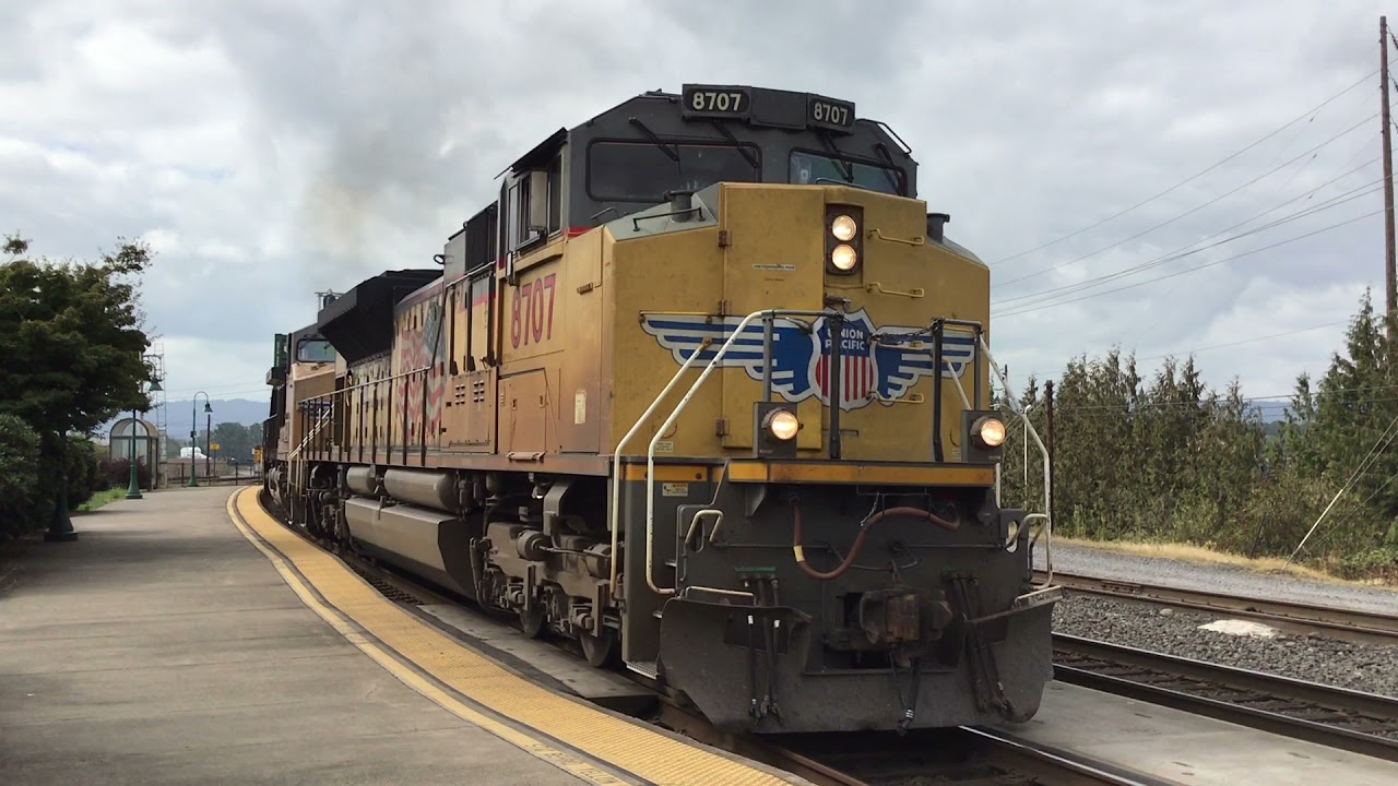 Friendly Train crew Horn shows