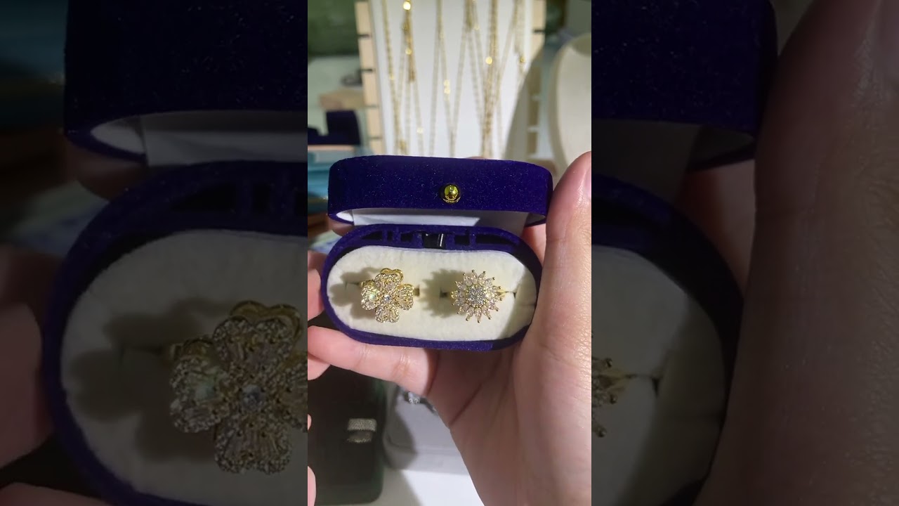 Shiny accessories & beauty essentials 