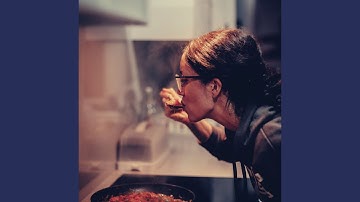 Pulsating Backdrops for Cooking Together