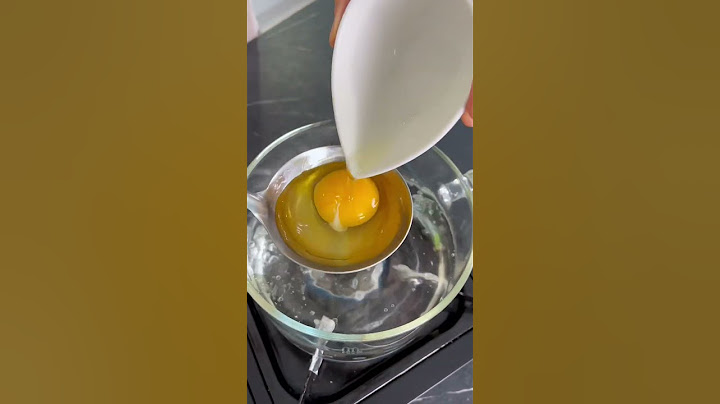 Яйцо пашот без уксуса, пленки и соли