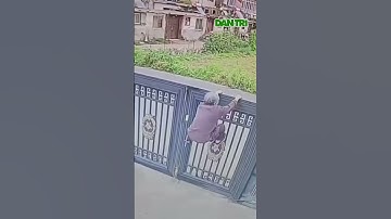 Cụ bà 92 tuổi trèo cổng nhanh thoăn thoắt để trốn khỏi viện dưỡng lão gây sốt mạng