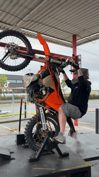 Wheelie #FAIL - TRY AGAIN #ktm #2stroke