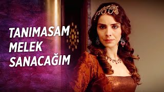 Ay Ne Kadar Masum Biz De Yedik Yürü Git!