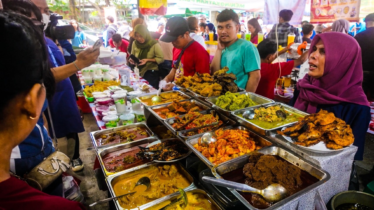 4K | WAR TAKJIL di Benhil Jakarta