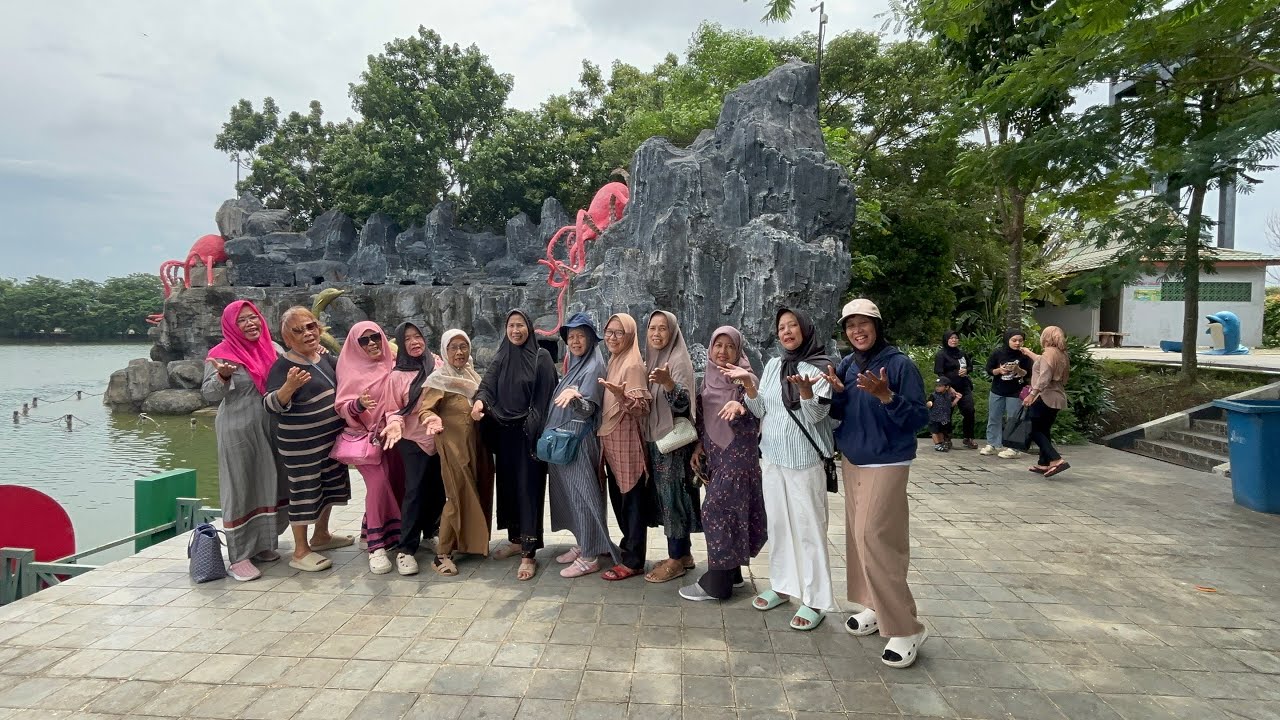 Terapi renang ceria kunjungan ke ponpes Al Muchtar Tambelang & Danau Tambelang 