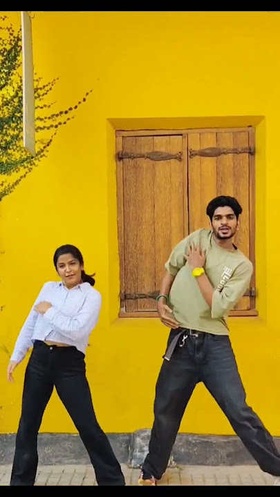 Aaranne Aaranne 🤝🤟..... #urumisong #dance #dancecover #feelitreelit #life #dancemasti