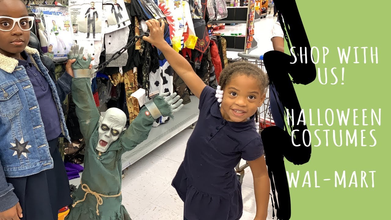 SHOP WITH ME // HALLOWEEN COSTUMES AT WALMART // AWESOME CLEARANCE FIND & HAUL