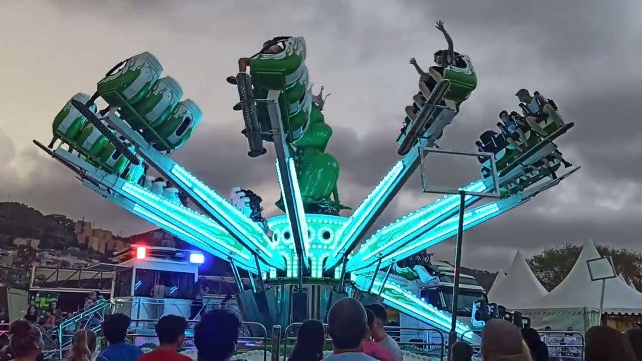 FERIA de ATRACCIONES SANTA COLOMA DE GRAMANET 2022 🎡