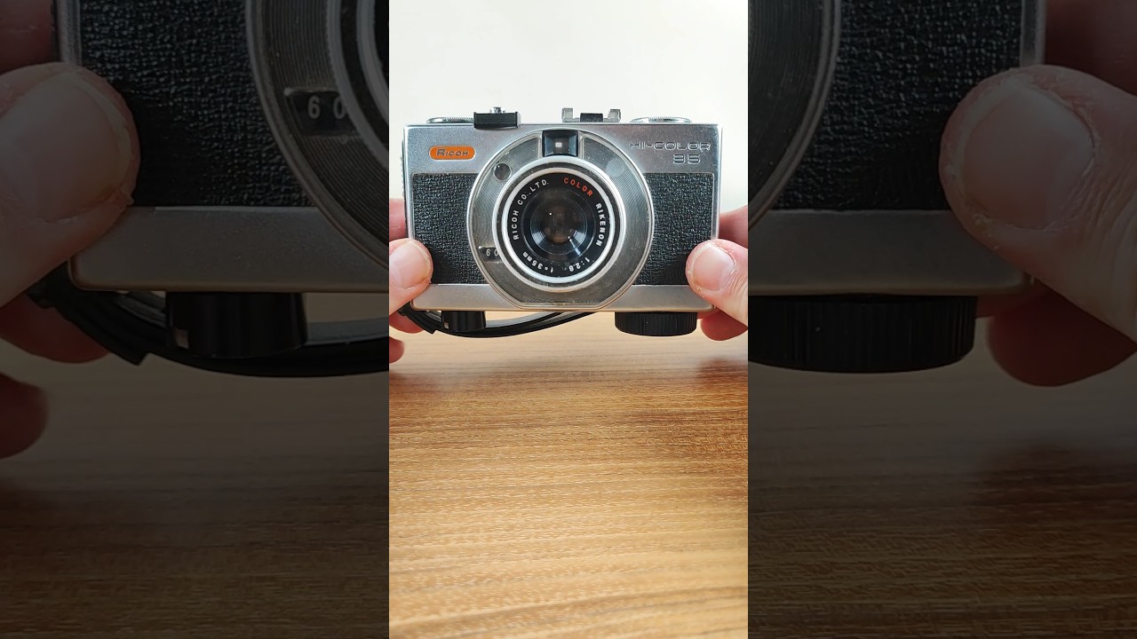 Ricoh Hi-Color 35 Viewfinder Camera - YouTube