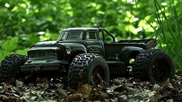 Arrma Notorious 6s V5 // Foliage Shredder // Cinematic RC Video