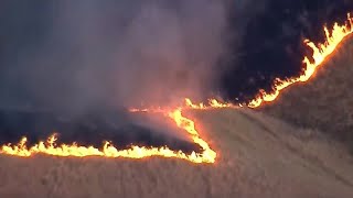 VENTURA COUNTY (USA): Buschbrände in Kalifornien