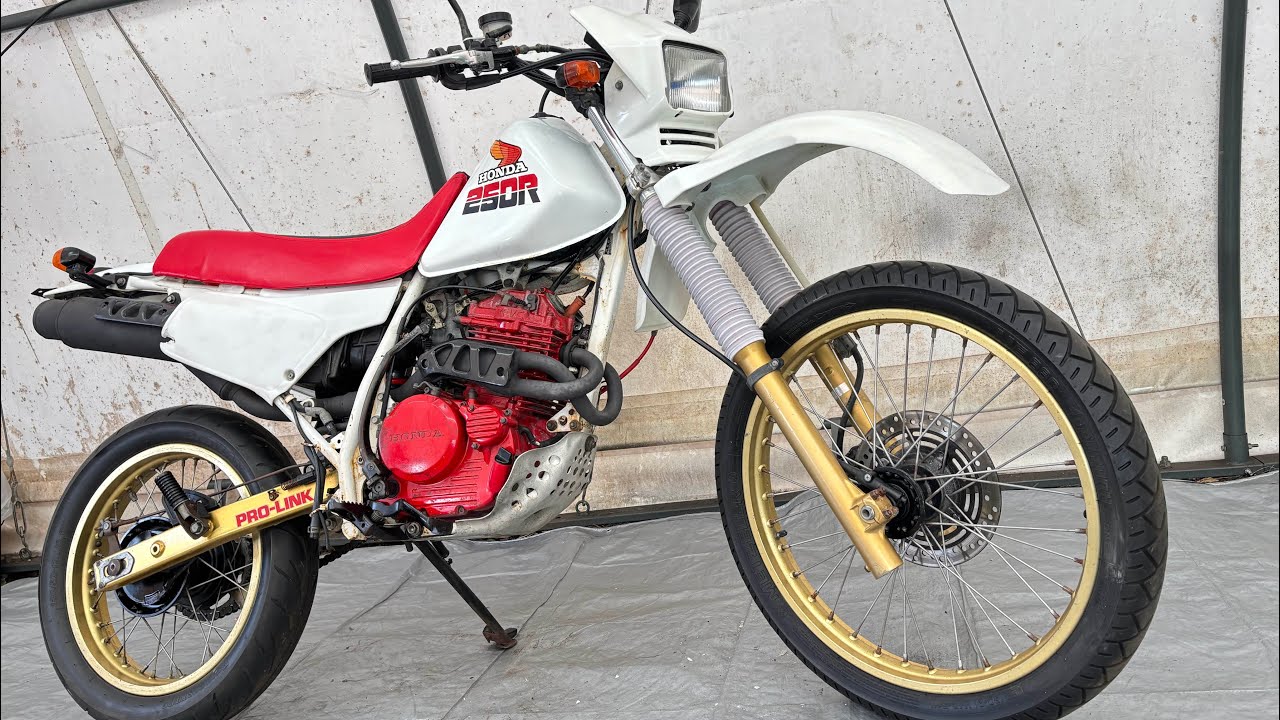 XLR250R - YouTube