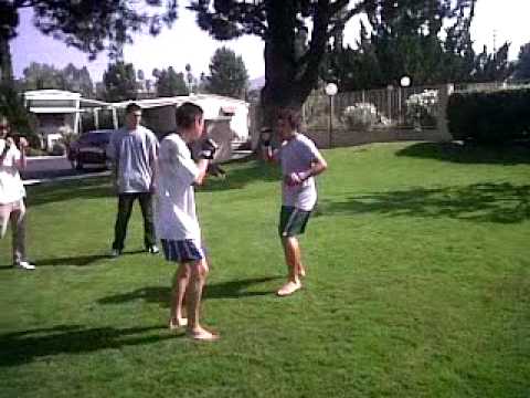 Matt (MMA) vs Danny Cervantes (Muay Thai) Round 3