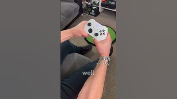 I actually SNAPPED an Xbox controller #shorts #gaming