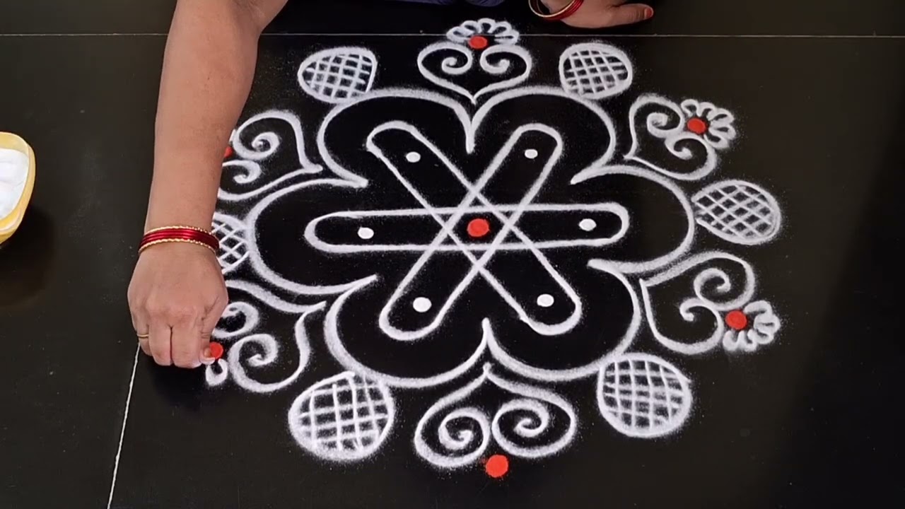 Simple rangoli//side border rangoli design//easy rangoli//kolam//daily muggulu//simple kolam 