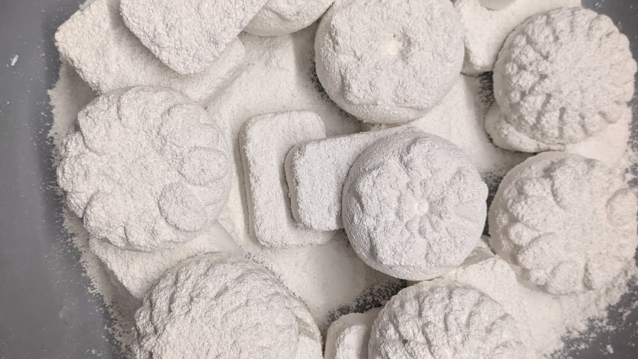 Hard Gym Chalk ASMR Crush