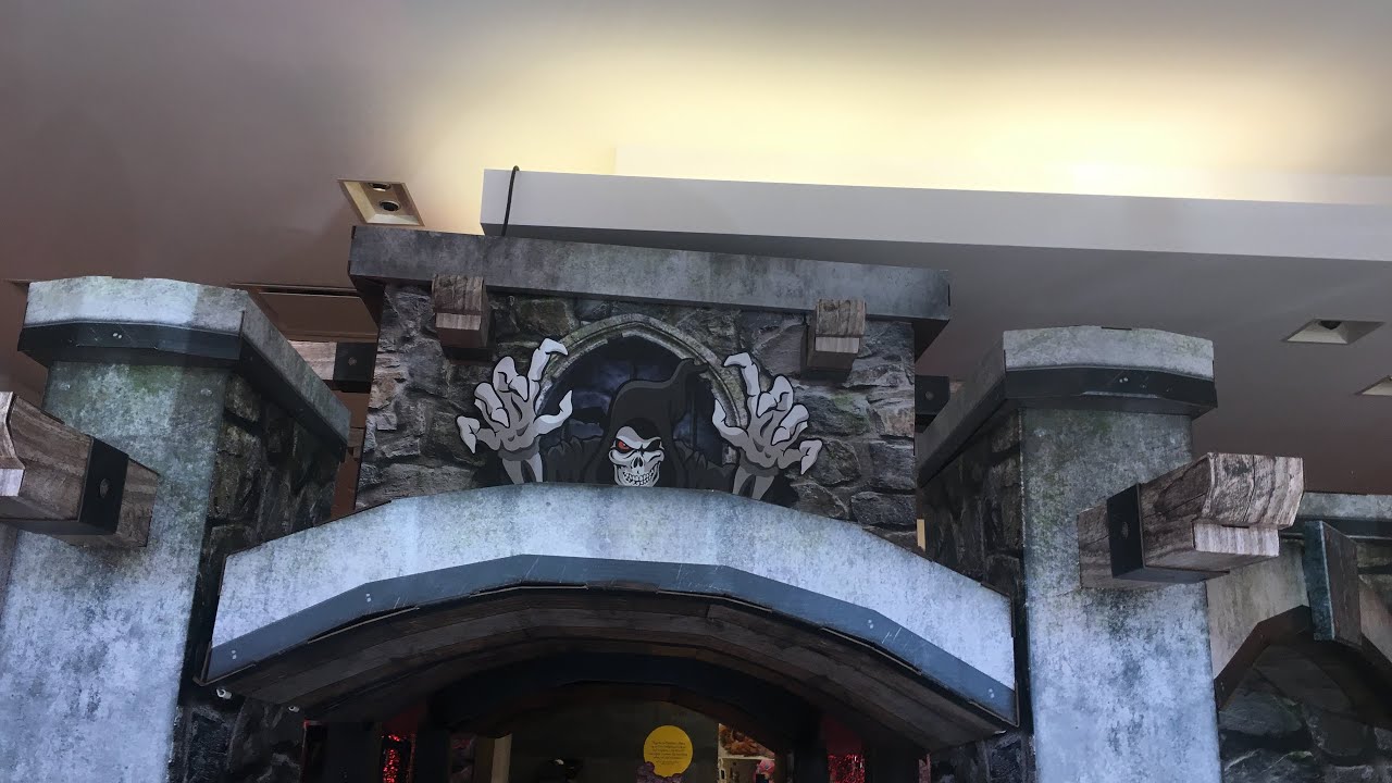 Spirit Halloween Store Tour 22 Abandoned Z Gallery San Tan Village