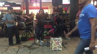Farah feat Retmelo Buskers -- Oh oh oh jam (12)