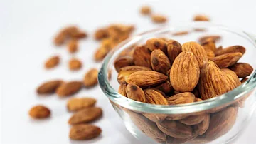 ¿Cuántas nueces y almendras al día?