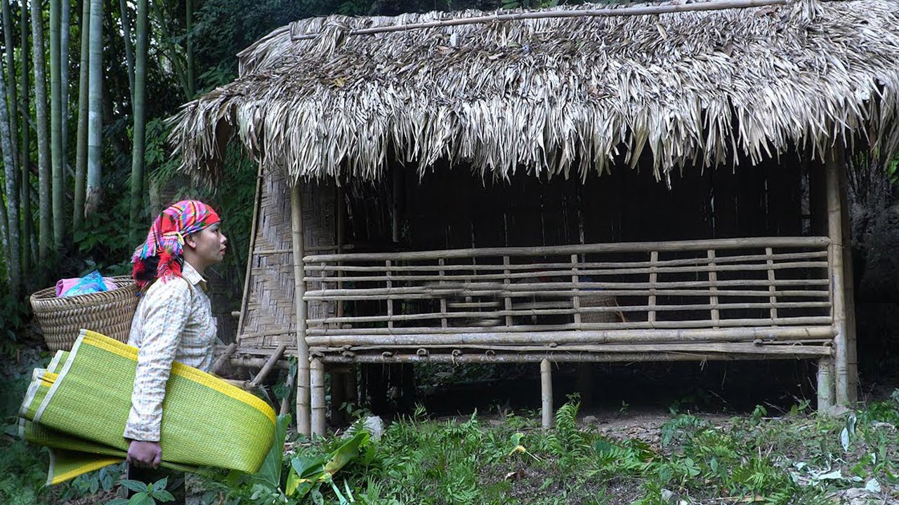 The girl was kicked out of her home - she cleaned up an abandoned house high in the mountains.