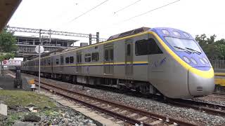 2173次與2224次區間車在大林車站交會 20210719