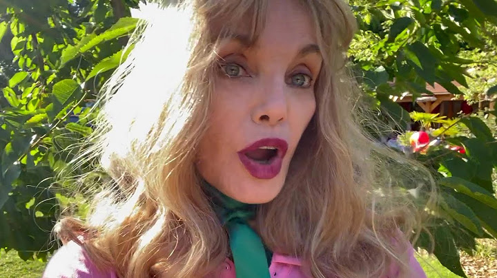 Arielle Dombasle - Barbiconic, mon nouveau clip, déjà disponible !
